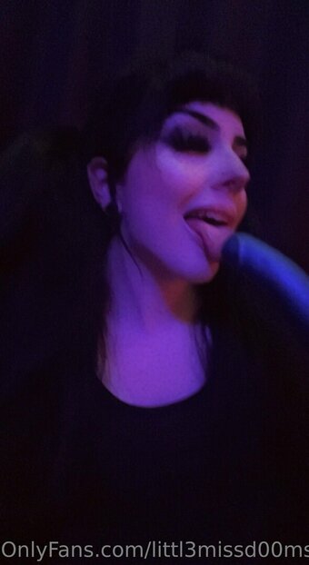 maritzamelchor / ____maritzamelchor / artificial0cide / littl3missd00msd4y / maritzadangelo Nude Leaks OnlyFans Photo 11