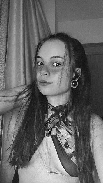 Martesarroba Nude Leaks Photo 2