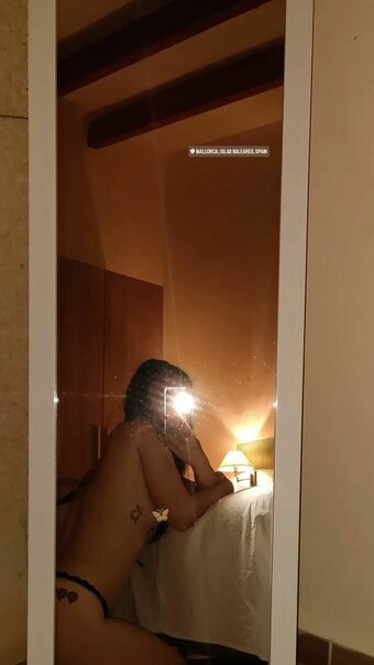 Martesarroba Nude Leaks Photo 6