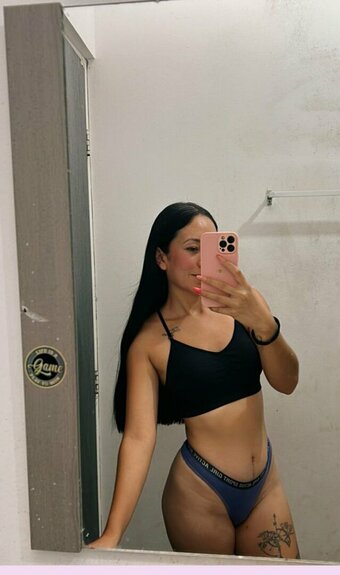 marthitha_vlogs Nude Leaks Photo 2