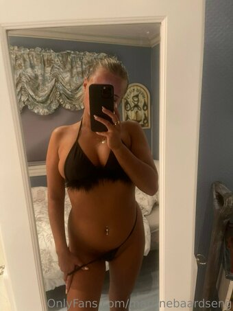 martinebaardseng Nude Leaks Photo 6