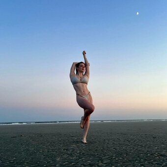 Mary Roach / the.mary.roach Nude Leaks Photo 2