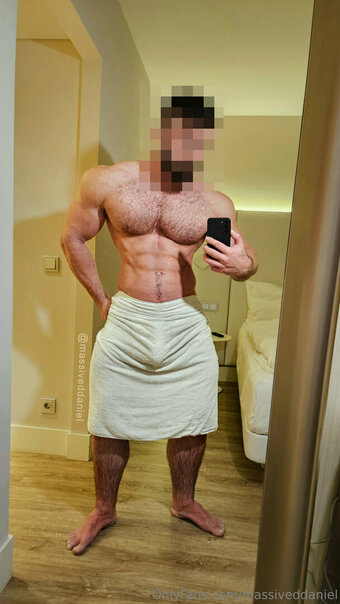 massiveddaniel Nude Leaks Photo 8