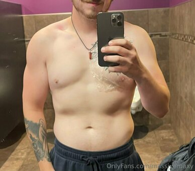 massivemaxy Nude Leaks Photo 4