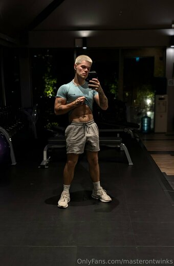 masterontwinks Nude Leaks Photo 2