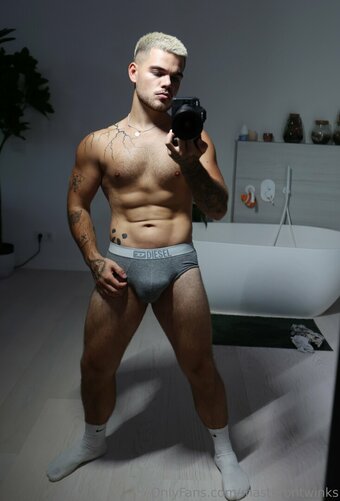 masterontwinks Nude Leaks Photo 6