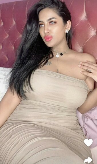 Mathira M / real_mathira Nude Leaks Photo 6