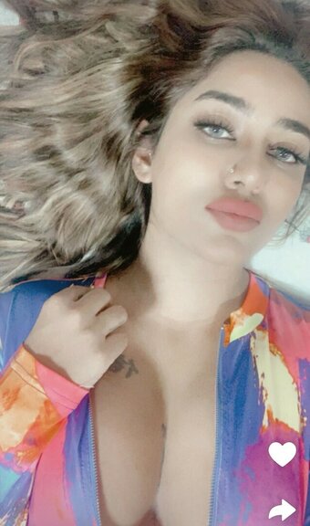 Mathira M / real_mathira Nude Leaks Photo 10