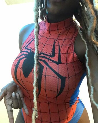Maxikyss / MaximyssJL Nude Leaks Photo 3