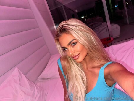 maximecae Nude Leaks Photo 15