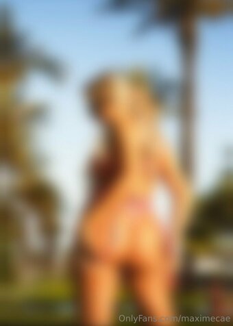 maximecae Nude Leaks Photo 17