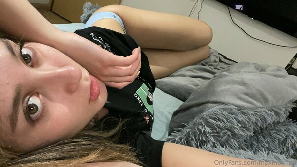 maxinefreex Nude Leaks Photo 19