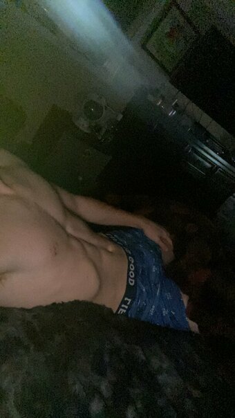 maxisfree Nude Leaks Photo 7