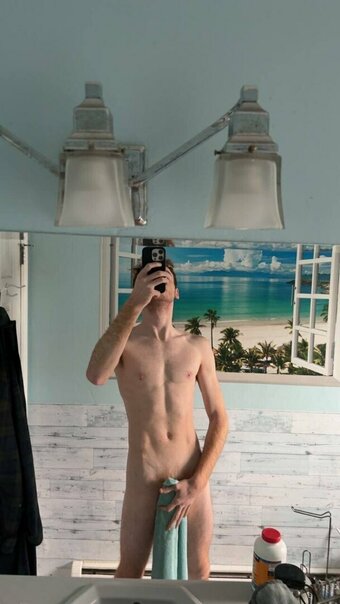 maxisfree Nude Leaks Photo 8