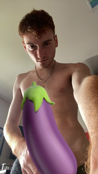 maxisfree Nude Leaks Photo 25