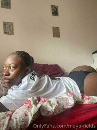 Maya-fields / Flowergirlmaya Nude Leaks OnlyFans Photo 7