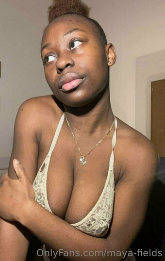 Maya-fields / Flowergirlmaya Nude Leaks OnlyFans Photo 21