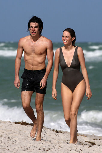 Maya Hawk Nude Leaks Photo 3