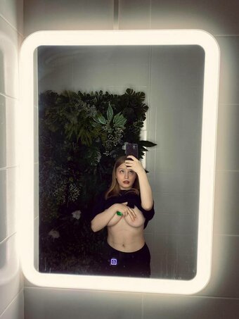 maytopzik / tovpanwm Nude Leaks Photo 11