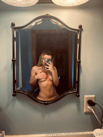 mckenziebb Nude Leaks Photo 5