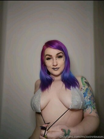 mclovinnteases Nude Leaks Photo 2