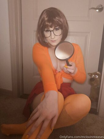 mclovinnteases Nude Leaks Photo 6