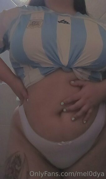 mel0dya Nude Leaks Photo 39