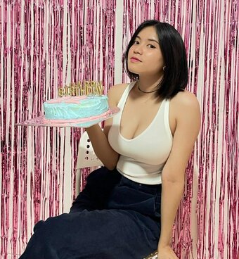 melati Nude Leaks Photo 2