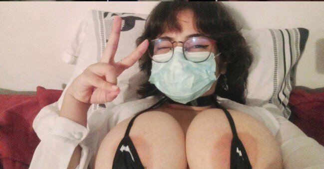 MelhydeH / MelhyHot / Melhy_Gu / favicon.ico / https: Nude Leaks Photo 4