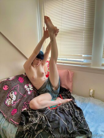mellowplush Nude Leaks Photo 11