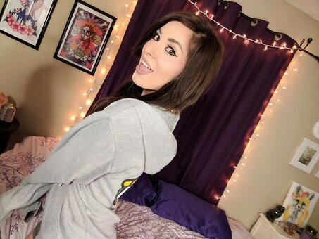 MelonieMac Nude Leaks Photo 10