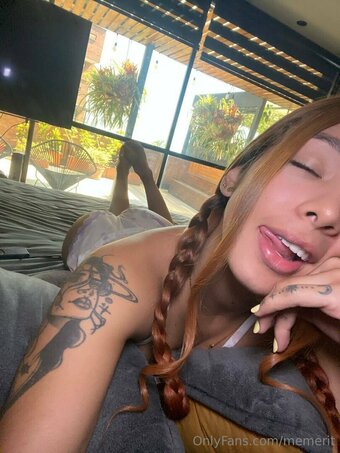 memerit Nude Leaks Photo 11