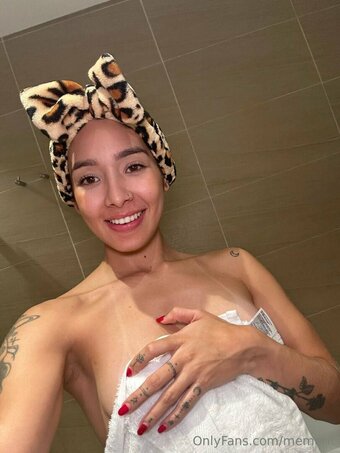 memerit Nude Leaks Photo 19
