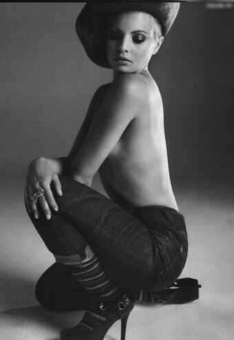 Mena Suvari / menasuvari Nude Leaks Photo 9