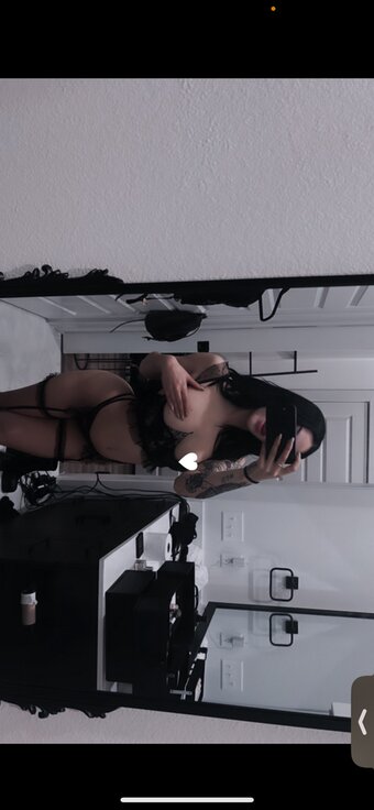 Mercilessapprentice / cezisus Nude Leaks OnlyFans Photo 1