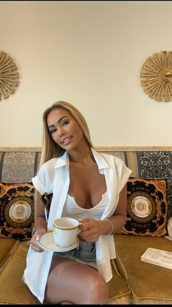 Merelblaze / mynameismerel Nude Leaks OnlyFans Photo 14