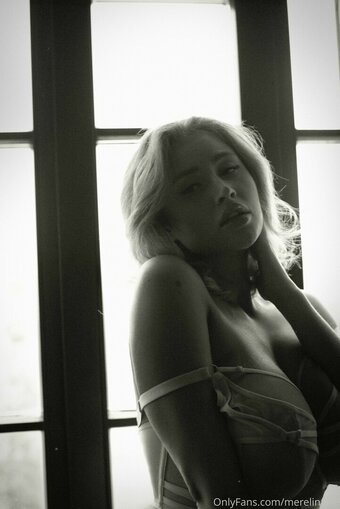 Merelin / merelin1 / merelin__ / u155989278 Nude Leaks OnlyFans Photo 17