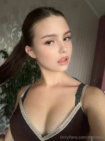 meridee Nude Leaks Photo 12