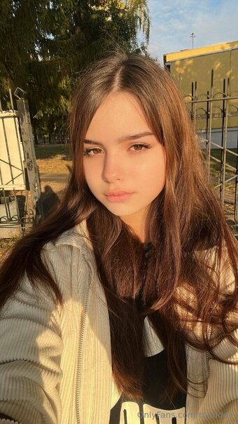 meridee Nude Leaks Photo 15