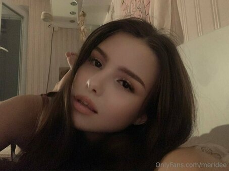 meridee Nude Leaks Photo 16