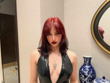 Meryem Cabbaroglu / Mericab / meryemcabbaroglu Nude Leaks Photo 2
