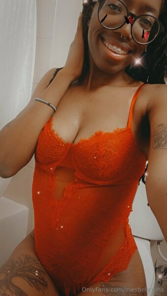 meshellcums Nude Leaks Photo 6