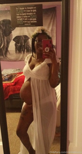 meshellcums Nude Leaks Photo 10