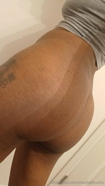 meshellcums Nude Leaks Photo 29