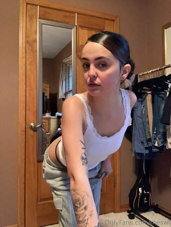 meswl Nude Leaks Photo 25