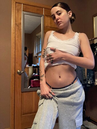 meswl Nude Leaks Photo 29