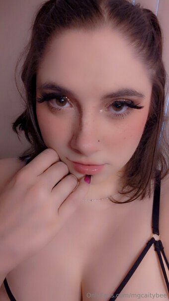 mgcaitybee Nude Leaks Photo 9