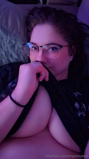 mgcaitybee Nude Leaks Photo 10