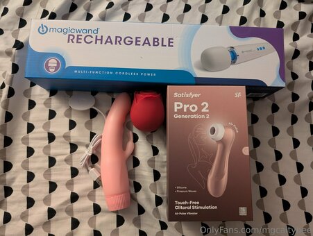 mgcaitybee Nude Leaks Photo 20