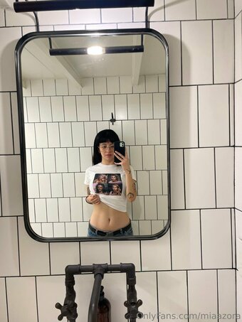 miaazora Nude Leaks Photo 11